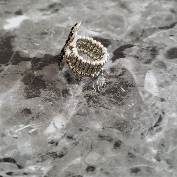 Ring - Picture 2 of 3